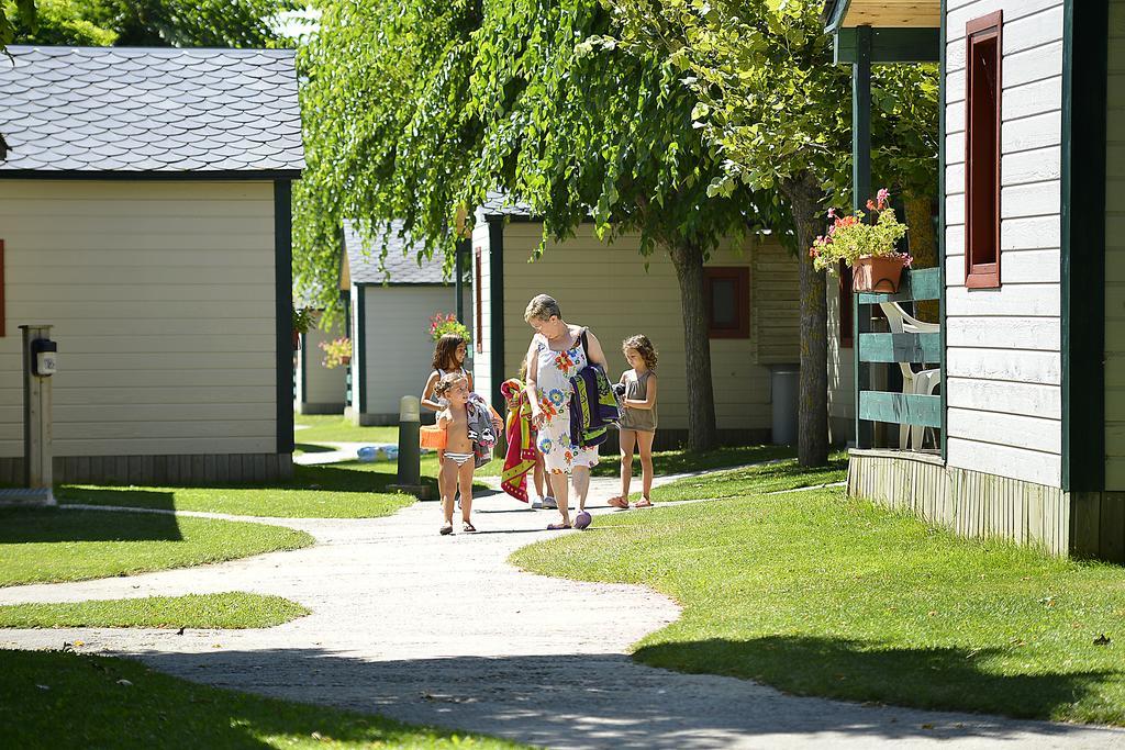 Bungalows Stel-Puigcerdà Quarto foto